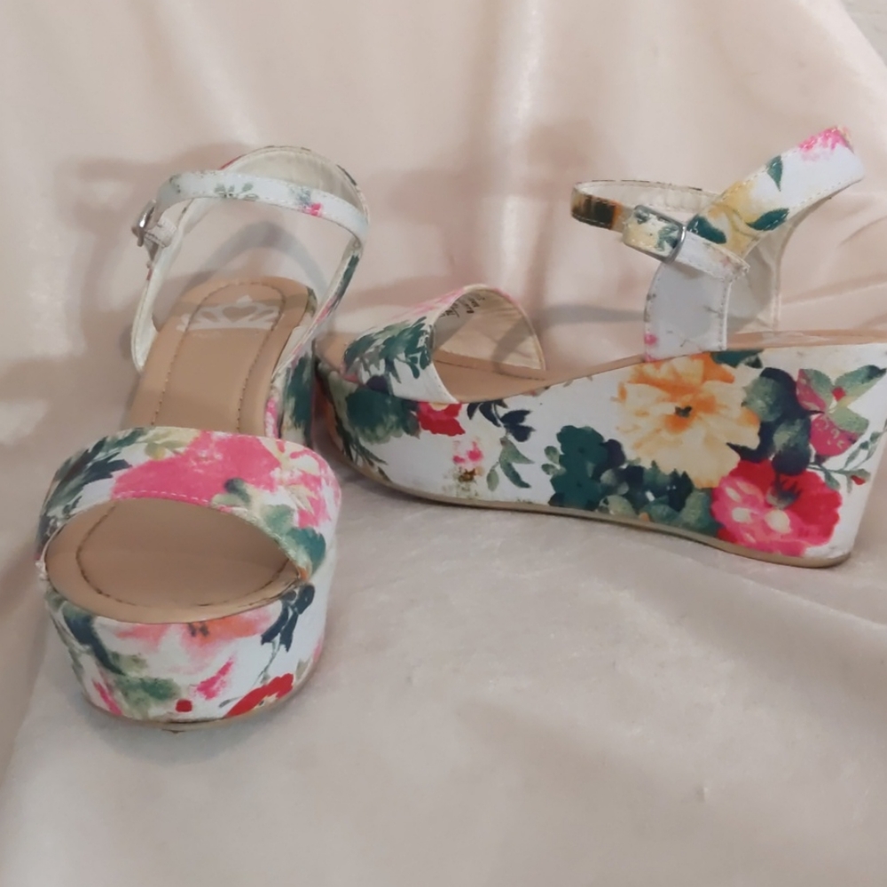 Fergalicious Sheila floral platform wedges
